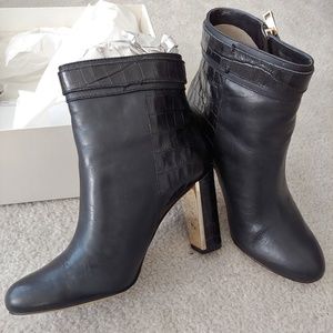 Black Gold Ann Taylor Round Toe Booties